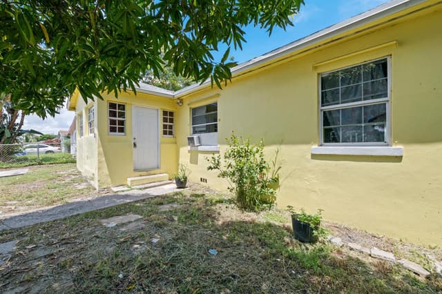 616 W 5TH Street, Riviera Beach FL 33404 - Riviera Beach, FL - Photo 5