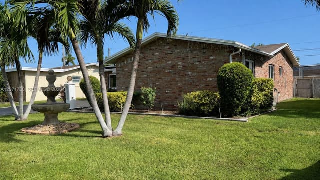 11461 NW 35th St, Sunrise FL 33323 - Sunrise, FL - Photo 2
