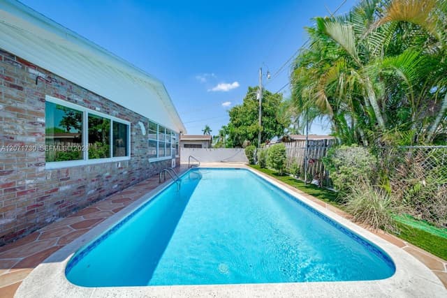 11461 NW 35th St, Sunrise FL 33323 - Sunrise, FL - Photo 6