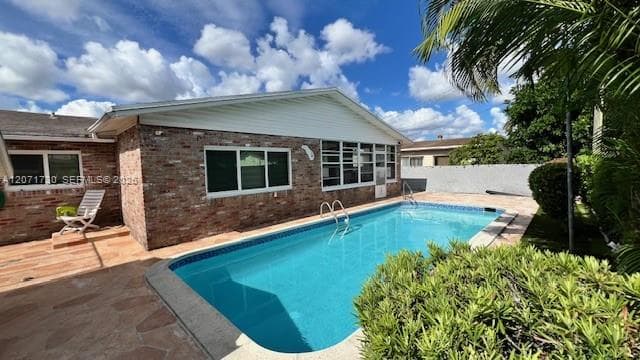 11461 NW 35th St, Sunrise FL 33323 - Sunrise, FL - Photo 3