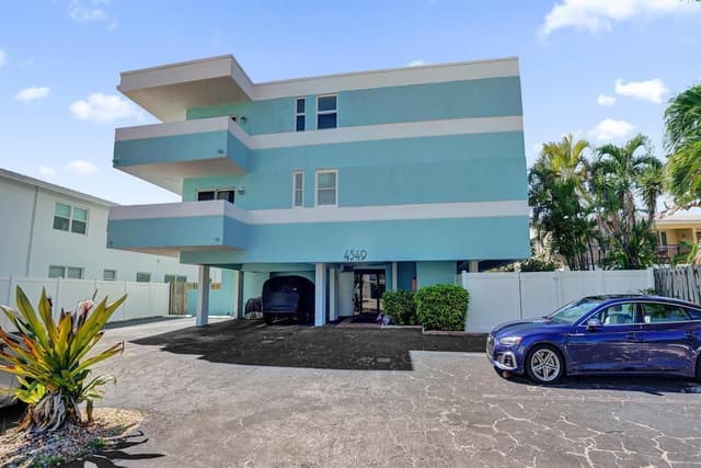4549 N Ocean Drive # 1, Lauderdale By The Sea FL 33308 - Lauderdale By The Sea, FL - Photo 2