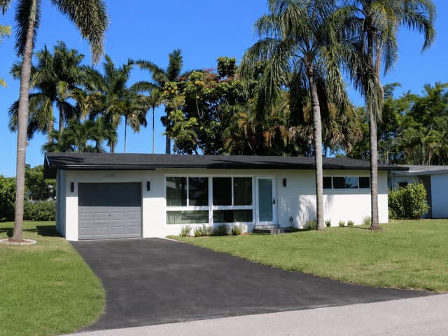 2490 Andros Lane, Fort Lauderdale FL 33312 - Fort Lauderdale, FL - Photo 2