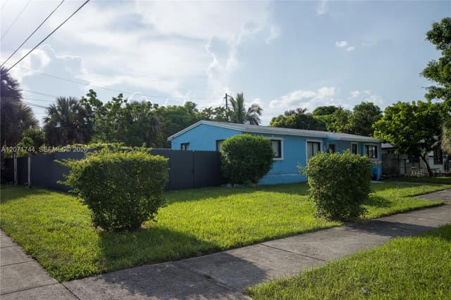 901 NW 33rd Dr, Lauderhill FL 33311 - Lauderhill, FL - Photo 6
