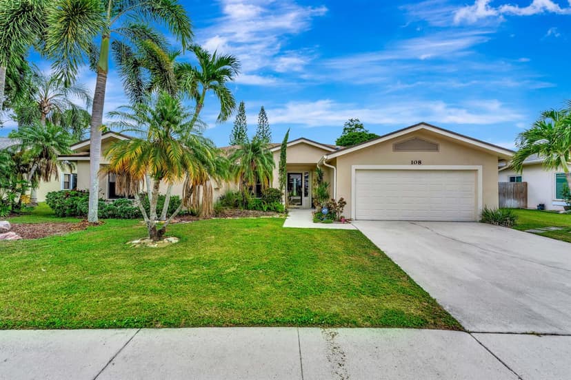 108 Lexington Drive, Royal Palm Beach FL 33411