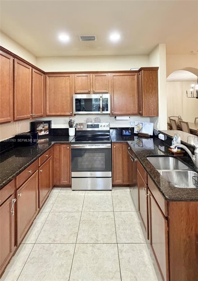12444 Emerald Creek Ct, Plantation FL 33325 - Plantation, FL - Photo 5