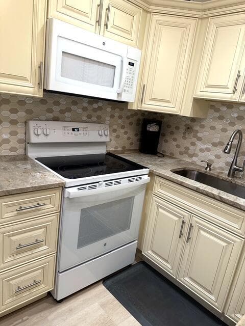 178 FLANDERS D Drive # 178, Delray Beach FL 33484 - Delray Beach, FL - Photo 2