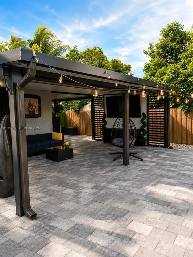 8601 NW 192nd Ter, Hialeah FL 33015 - Hialeah, FL - Photo 7