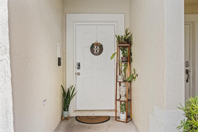 9037 Tremezzo Lane, Boynton Beach FL 33472 - Boynton Beach, FL - Photo 4