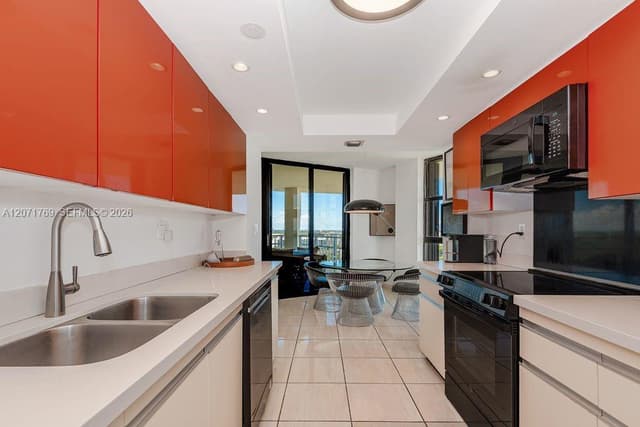 1000 QUAYSIDE TERRACE # 1901, Miami FL 33138 - Miami, FL - Photo 7