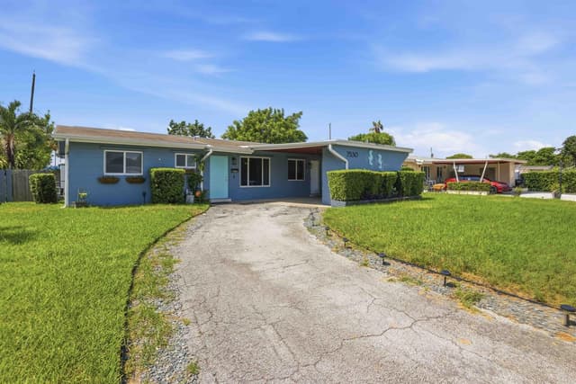 7530 LINCOLN Street, Hollywood FL 33024 - Hollywood, FL - Photo 2