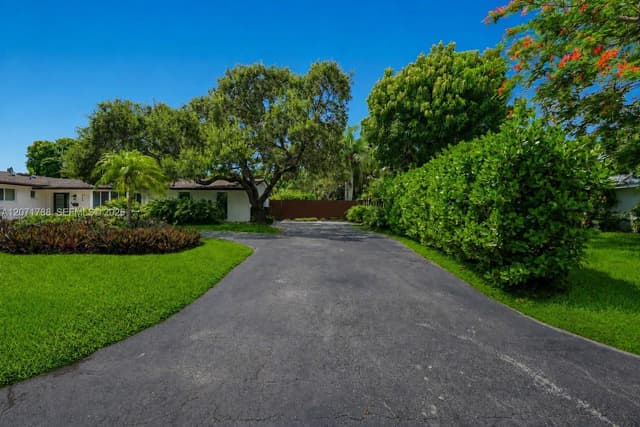 8520 SW 151st Street, Palmetto Bay FL 33158 - Palmetto Bay, FL - Photo 3