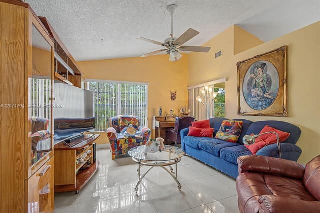 14963 SW 74th Ter, Miami FL 33193 - Miami, FL - Photo 4