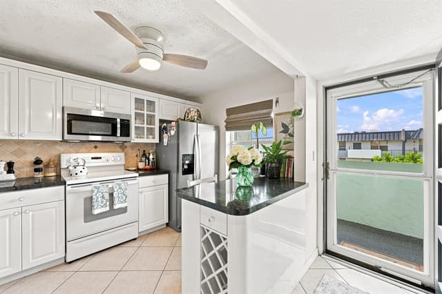 777 S FEDERAL Highway # 401N, Pompano Beach FL 33062 - Pompano Beach, FL - Photo 2