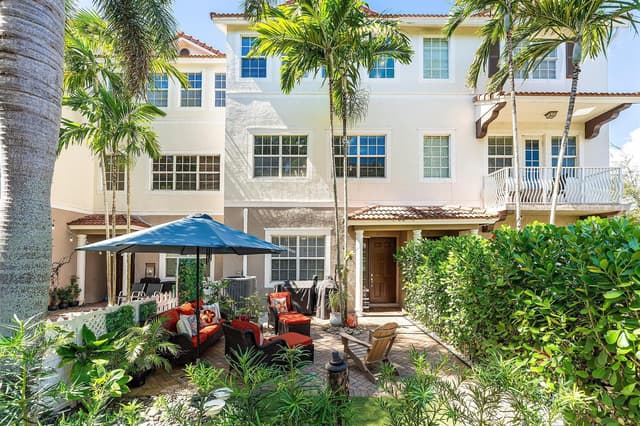131 Ocean Cay Way # 131, Hypoluxo FL 33462 - Hypoluxo, FL - Photo 2