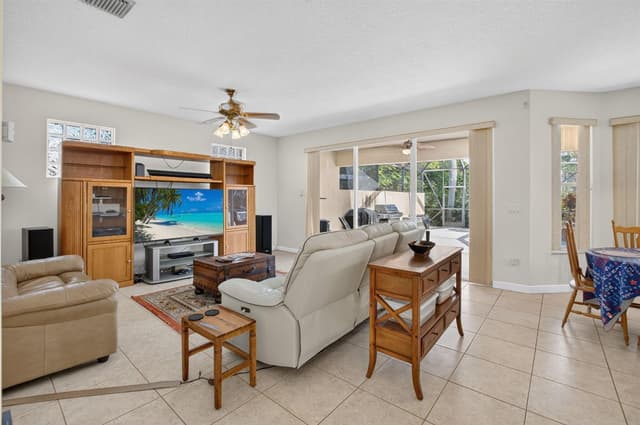 7541 DOWNWINDS Lane, Lake Worth FL 33467 - Lake Worth, FL - Photo 7