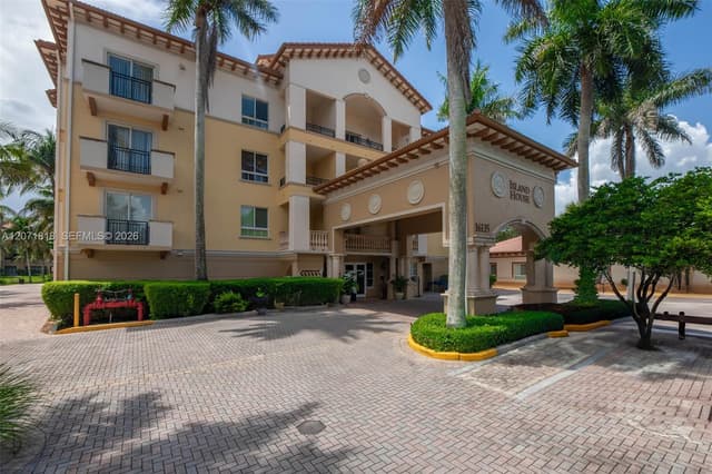 16135 Emerald Estates Dr # 165, Weston FL 33331 - Weston, FL - Photo 5