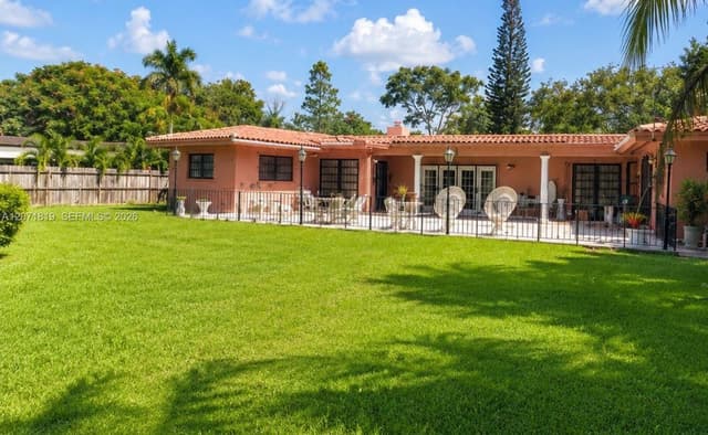 6861 SW 69th Ter, South Miami FL 33143 - South Miami, FL - Photo 2