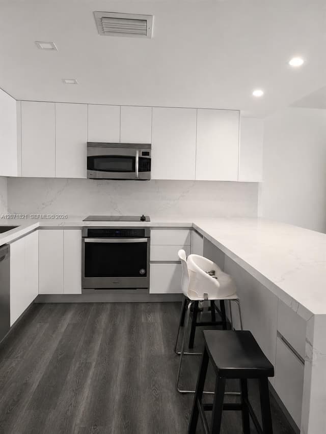 3600 NE 167th St # 19, North Miami Beach FL 33160 - North Miami Beach, FL - Photo 6