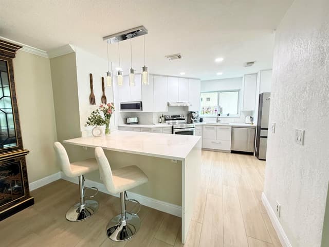 4742 NW 5th Court, Coconut Creek FL 33063 - Coconut Creek, FL - Photo 5