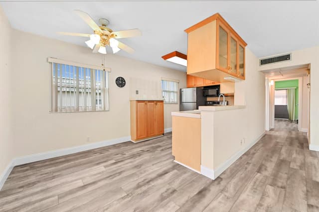 233 Monaco Boulevard E, Delray Beach FL 33446 - Delray Beach, FL - Photo 5