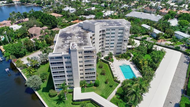 1000 LOWRY Street # 1F, Delray Beach FL 33483 - Delray Beach, FL - Photo 2