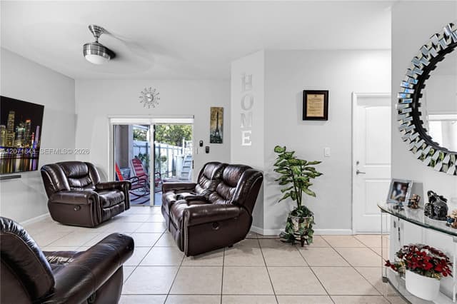 14061 SW 276th St, Homestead FL 33032 - Homestead, FL - Photo 6