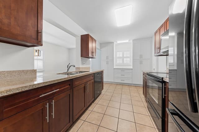 2084 SW 13th Terrace, Boynton Beach FL 33426 - Boynton Beach, FL - Photo 4