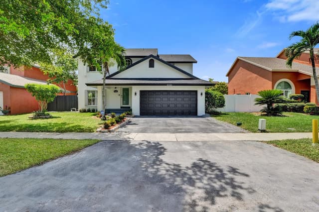 9740 SW 14TH Street, Pembroke Pines FL 33025 - Pembroke Pines, FL - Photo 2