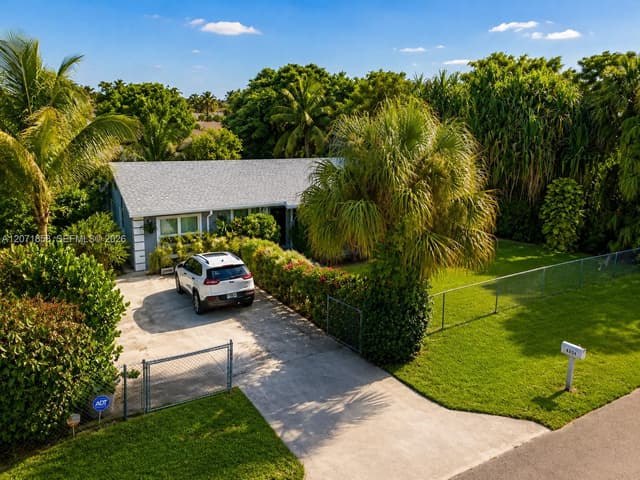 4806 Orlando Ave, West Palm Beach FL 33417 - West Palm Beach, FL - Photo 3
