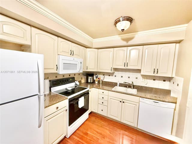 600 Three Islands Blvd # 1107, Hallandale Beach FL 33009 - Hallandale Beach, FL - Photo 3