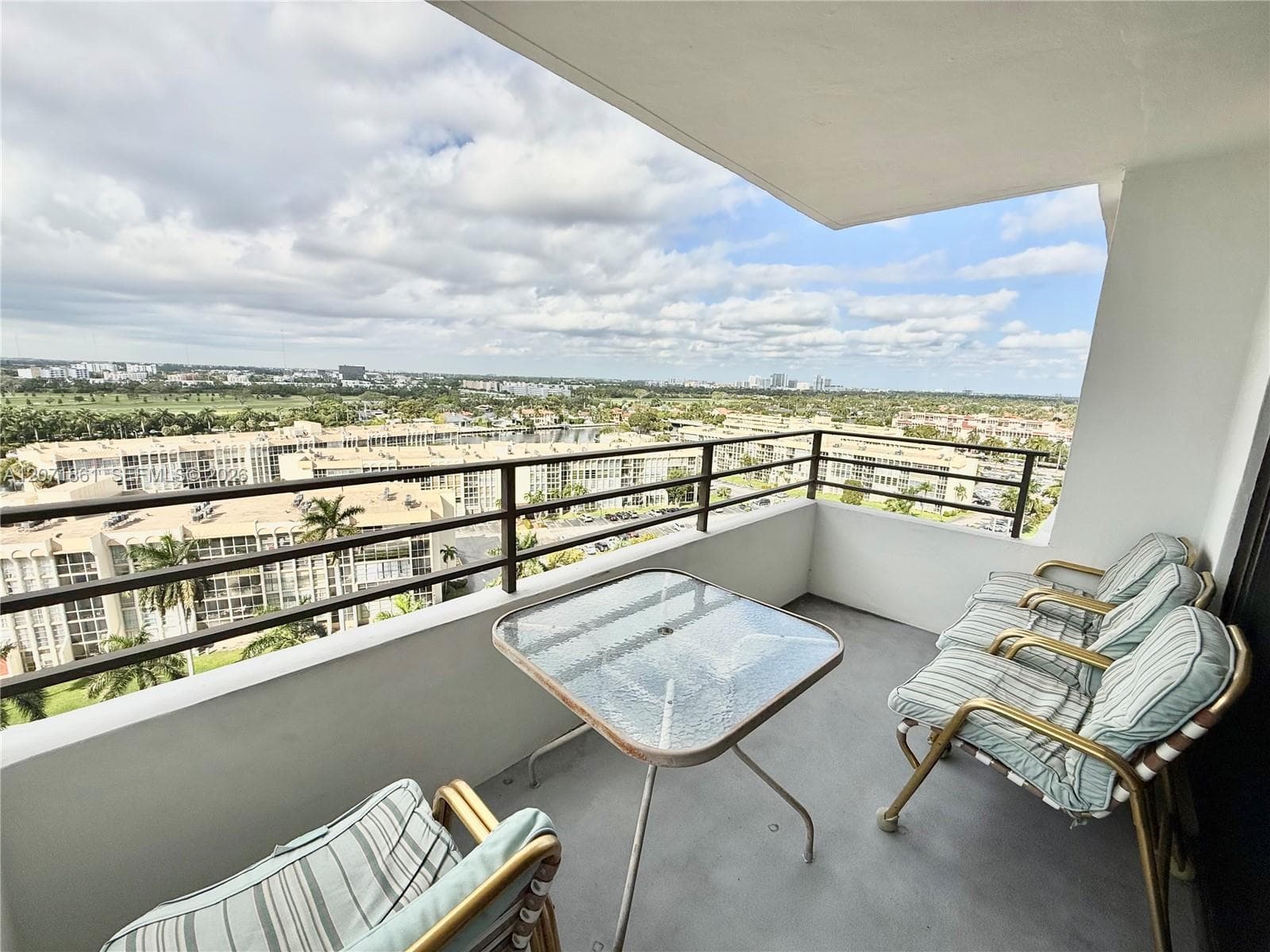 600 Three Islands Blvd # 1107, Hallandale Beach FL 33009 - Hallandale Beach, FL - Photo 1