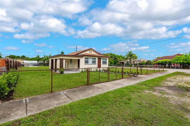 546 NW 5th Avenue, Homestead FL 33030 - Homestead, FL - Photo 4