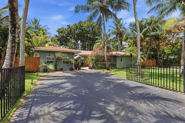3000 Sherwood Boulevard, Delray Beach FL 33445 - Delray Beach, FL - Photo 3