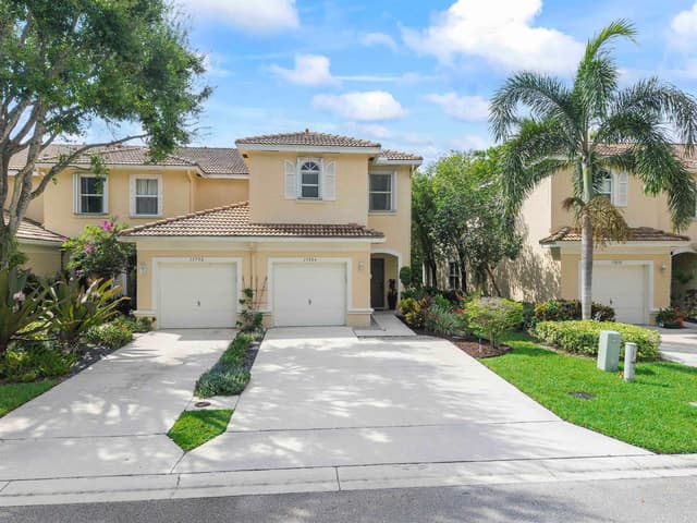 13804 Creston Place, Wellington FL 33414 - Wellington, FL - Photo 2