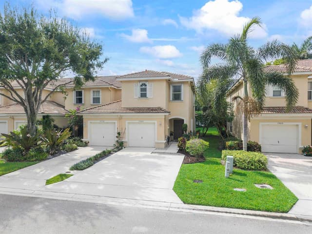 13804 Creston Place, Wellington FL 33414 - Wellington, FL - Photo 3