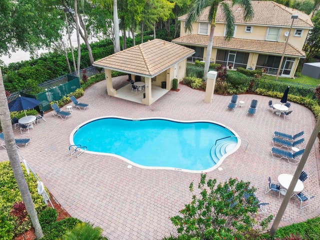 13804 Creston Place, Wellington FL 33414 - Wellington, FL - Photo 5