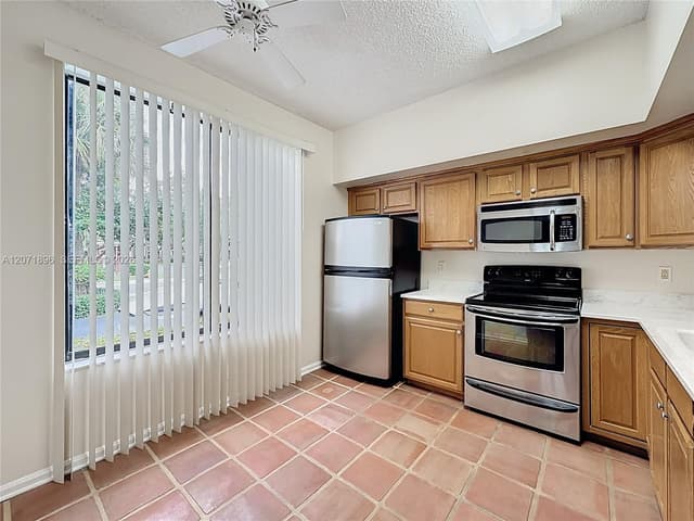 10524 NW 10th St # 125, Plantation FL 33322 - Plantation, FL - Photo 6