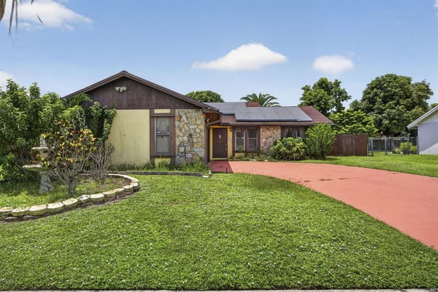 254 LA MANCHA Avenue, Royal Palm Beach FL 33411 - Royal Palm Beach, FL - Photo 3
