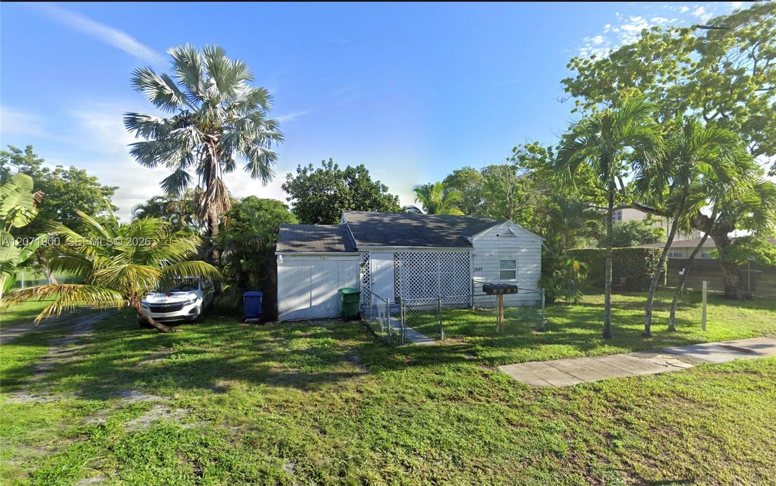 2549 NE 190th St, Miami FL 33180 - Miami, FL - Photo 1