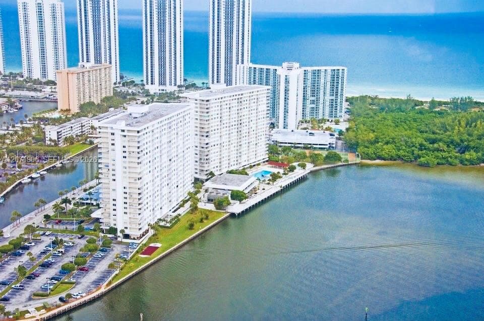 300 Bayview Dr # 1707, Sunny Isles Beach FL 33160 - Sunny Isles Beach, FL - Photo 1
