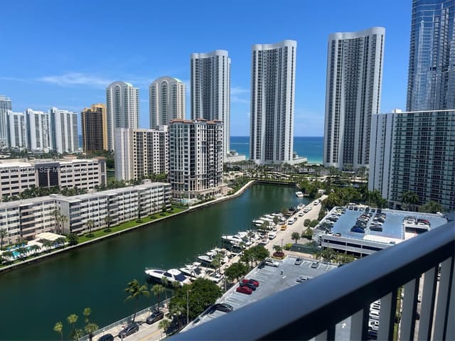 300 Bayview Dr # 1707, Sunny Isles Beach FL 33160 - Sunny Isles Beach, FL - Photo 4