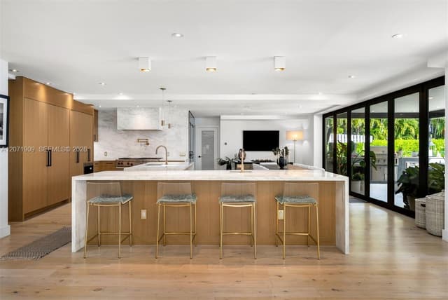 795 Lakeview Dr, Miami Beach FL 33140 - Miami Beach, FL - Photo 7