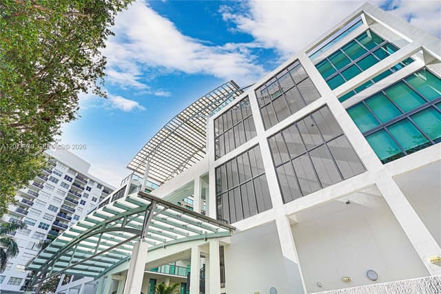 6000 Collins Ave # 336, Miami Beach FL 33140 - Miami Beach, FL - Photo 2