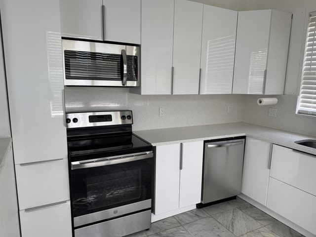 4106 NE 22ND Court, Homestead FL 33033 - Homestead, FL - Photo 2