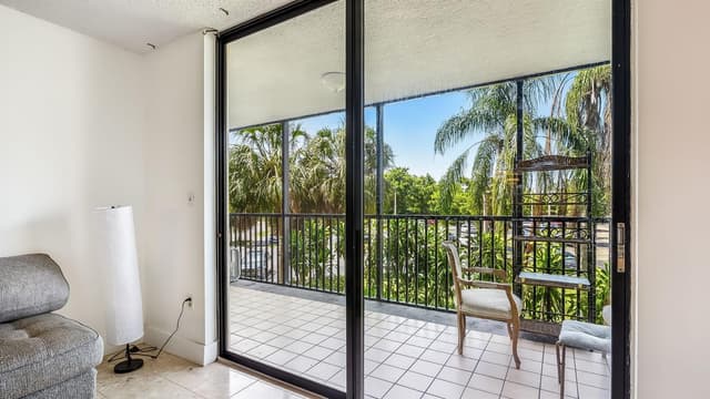 900 NE 195TH Street # 217, Miami FL 33179 - Miami, FL - Photo 6