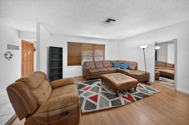 2251 SW 67TH Way NE, Miramar FL 33023 - Miramar, FL - Photo 6