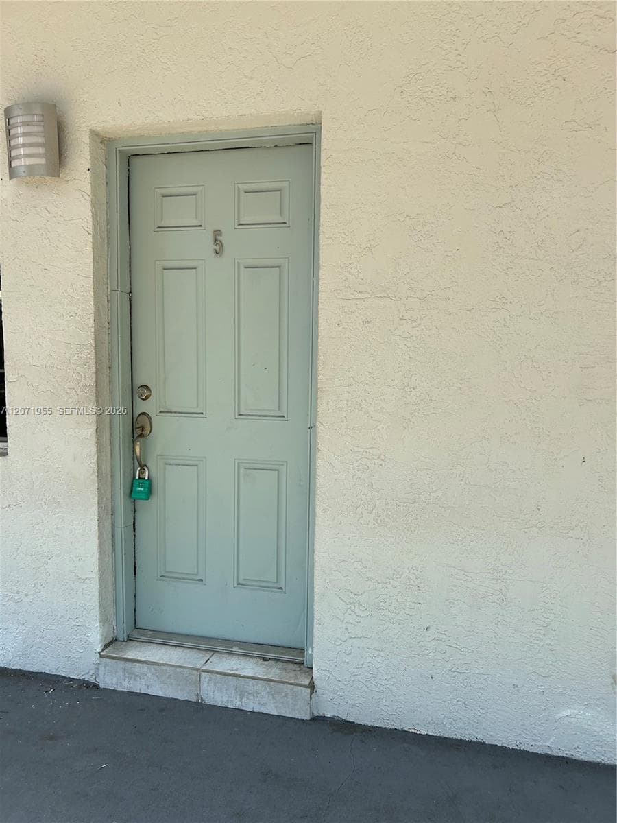 1925 Madison St # 5, Hollywood FL 33020 - Hollywood, FL - Photo 1