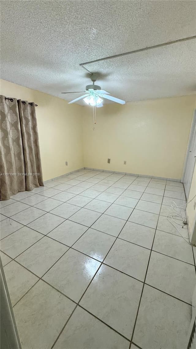 160 NE 203rd Ter # E20, Miami Gardens FL 33179 - Miami Gardens, FL - Photo 3
