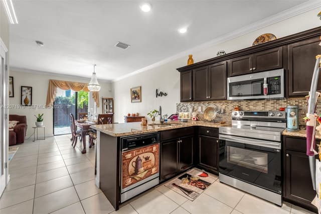 11472 SW 254th St, Homestead FL 33032 - Homestead, FL - Photo 4