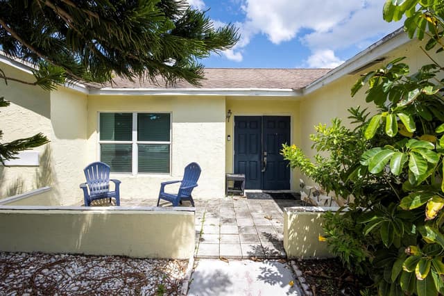35 CEDAR Circle, Boynton Beach FL 33436 - Boynton Beach, FL - Photo 3